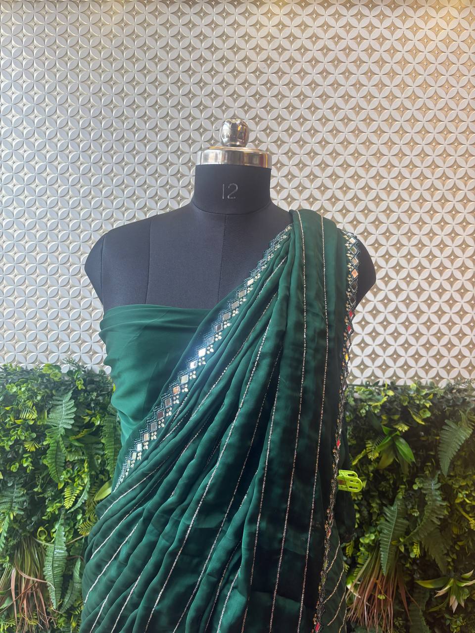 💚 Emerald Enchant – Mirror Work Crepe Silk Saree