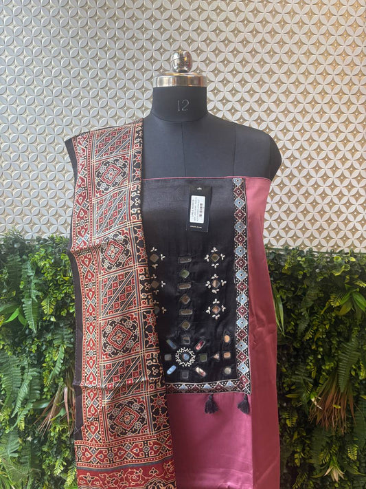 👑 Heer-Kutch – Kutch Mirror Work 3-Piece Suit Set