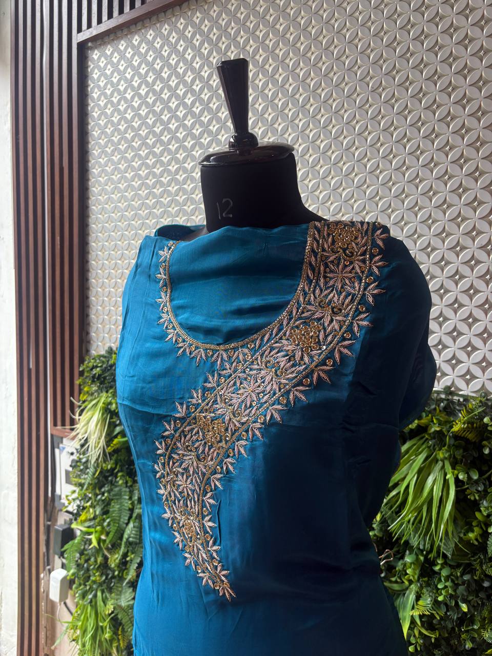 💙 Neelaya – Zardozi Crepe Silk Kurti