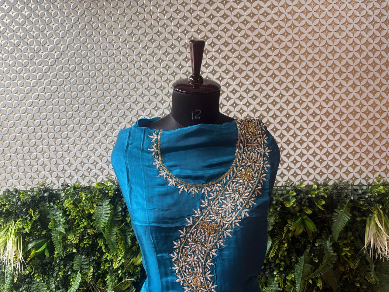 💙 Neelaya – Zardozi Crepe Silk Kurti