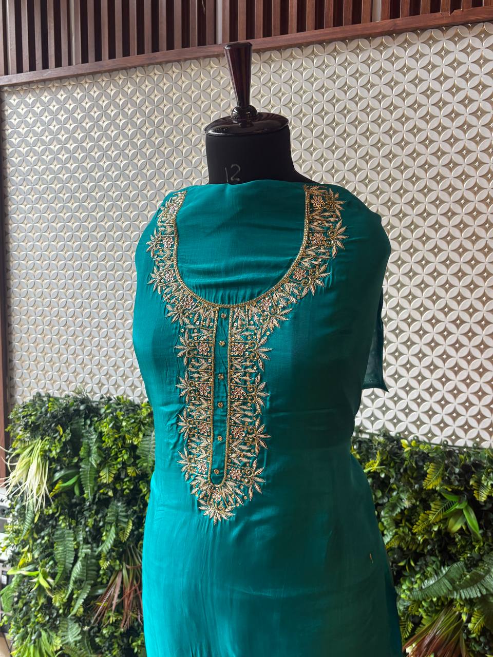 🌿 Meher – Zardozi Crepe Silk Kurti