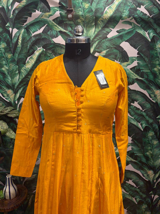 Sunehri Noor – Banarasi Silk Anarkali Set