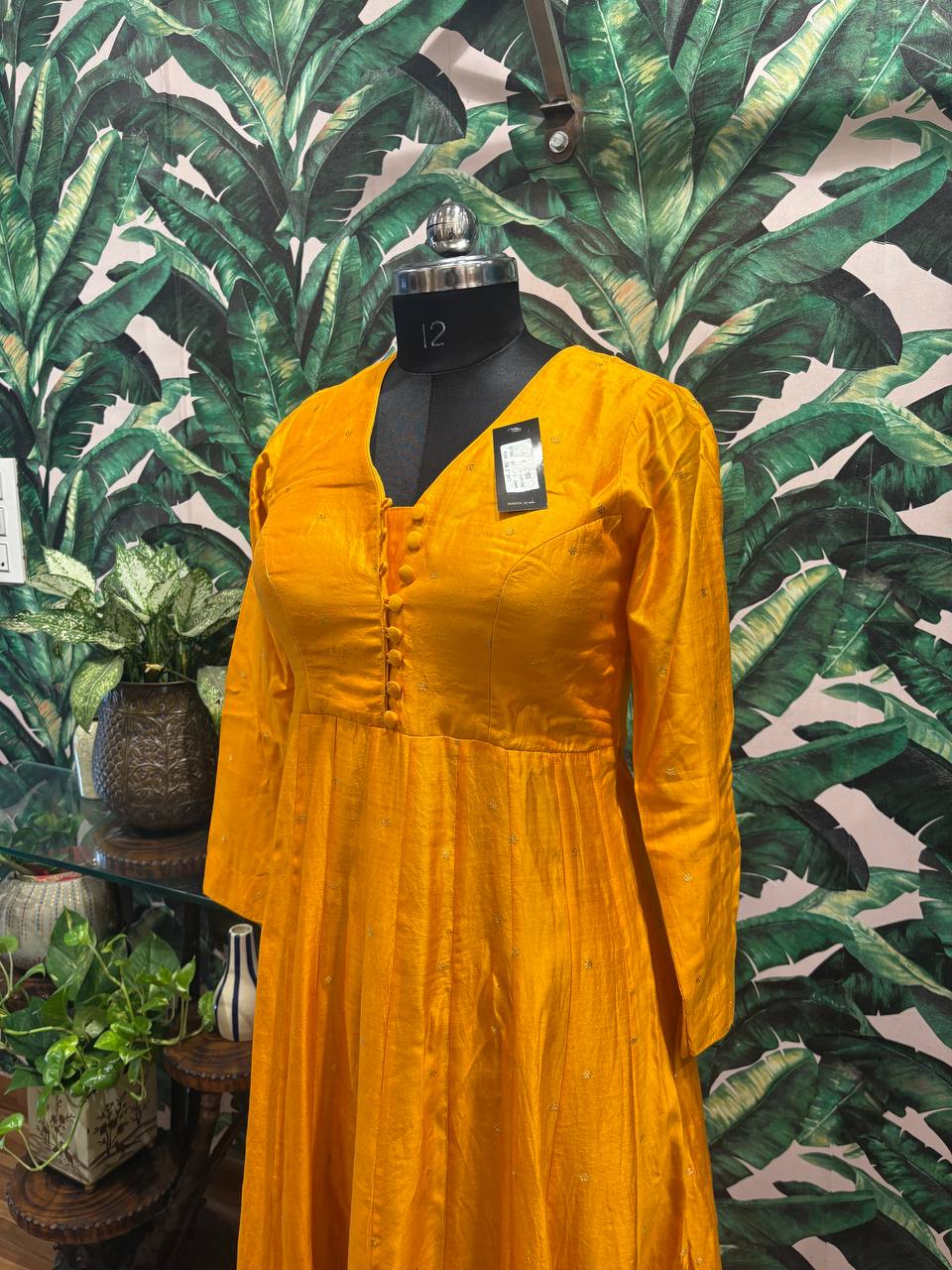 Sunehri Noor – Banarasi Silk Anarkali Set