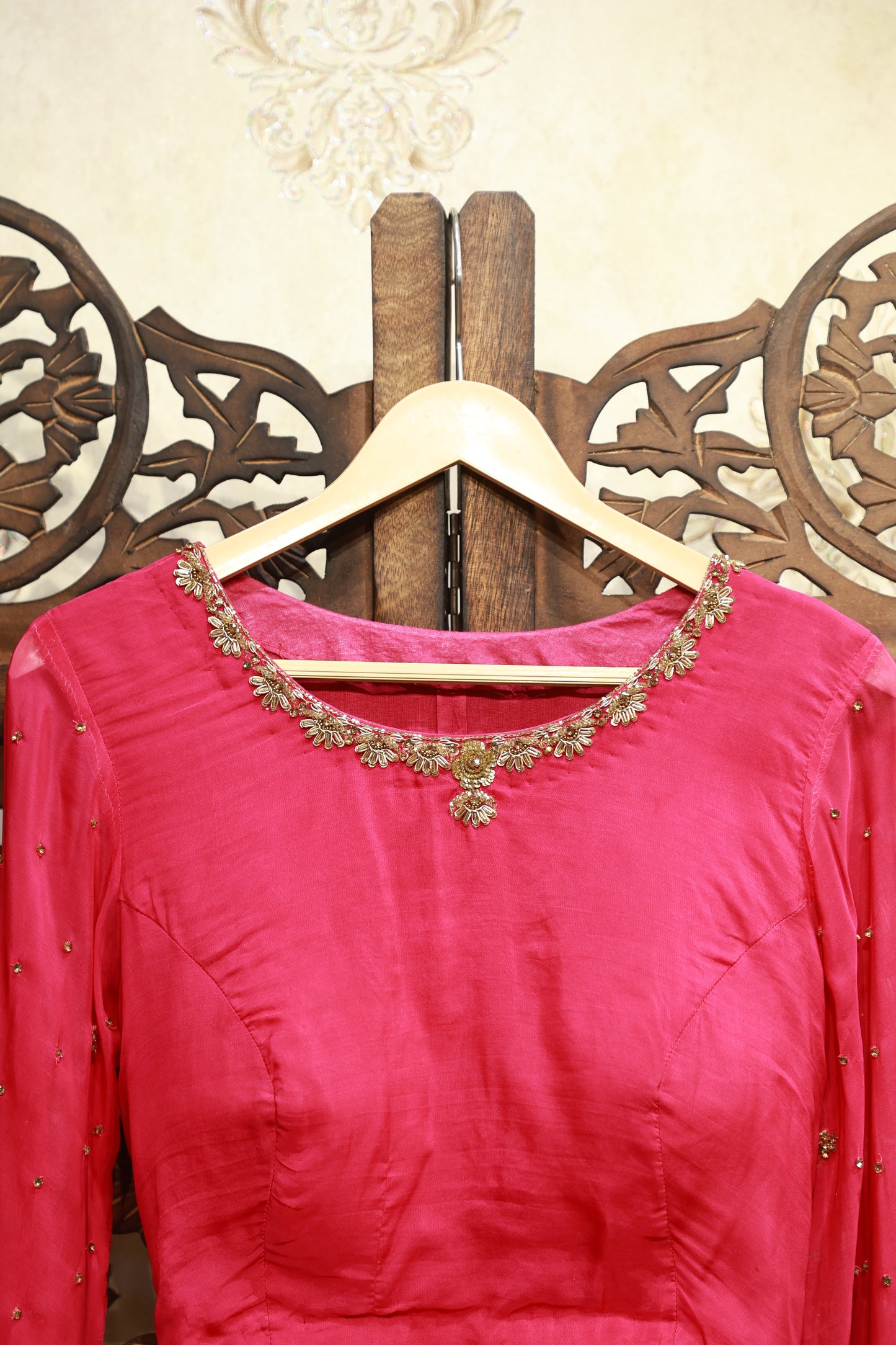 Gulaabi Tie-Up Blouse