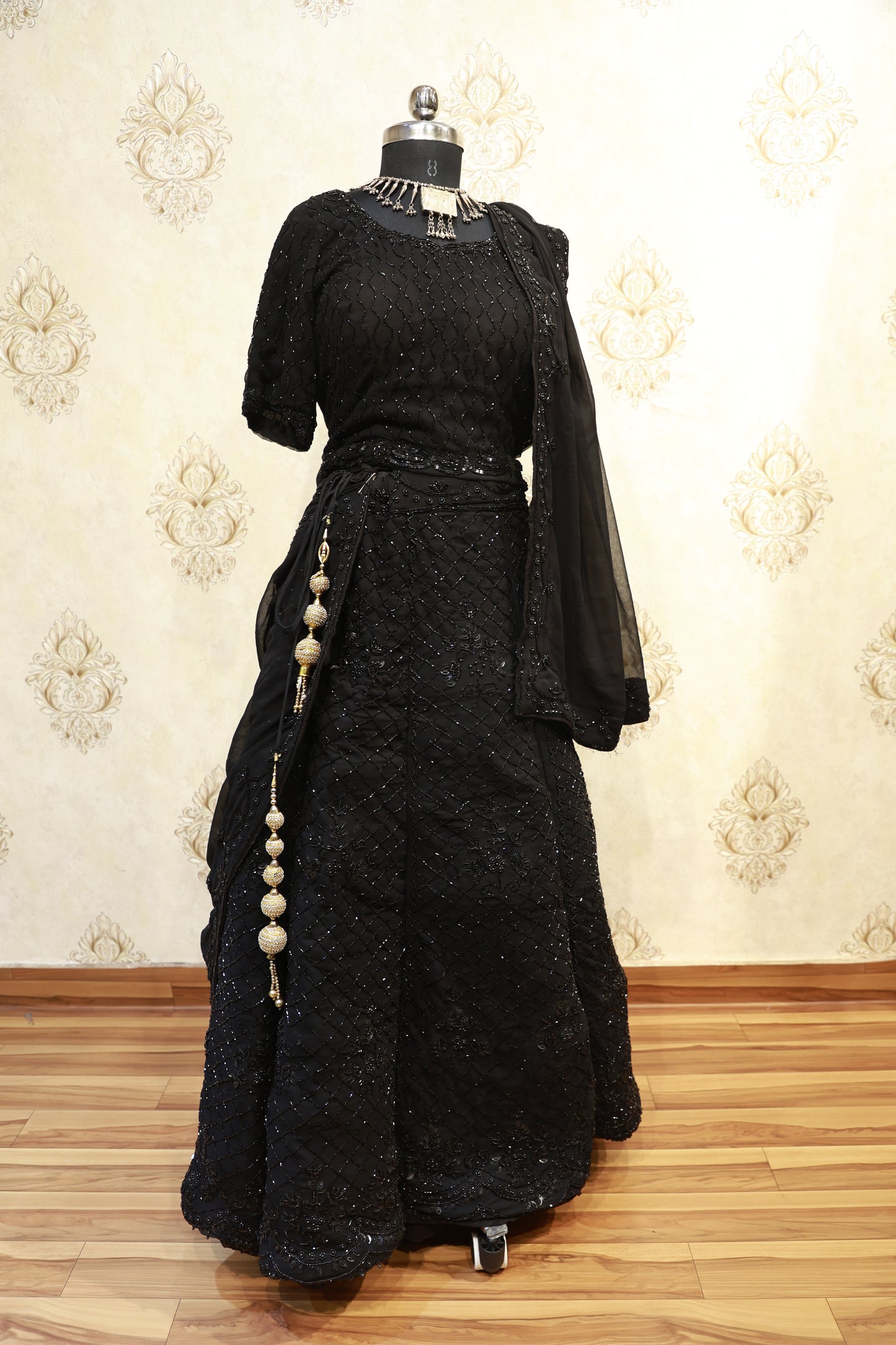 ELEGANT PARTY WEAR LEHNGA