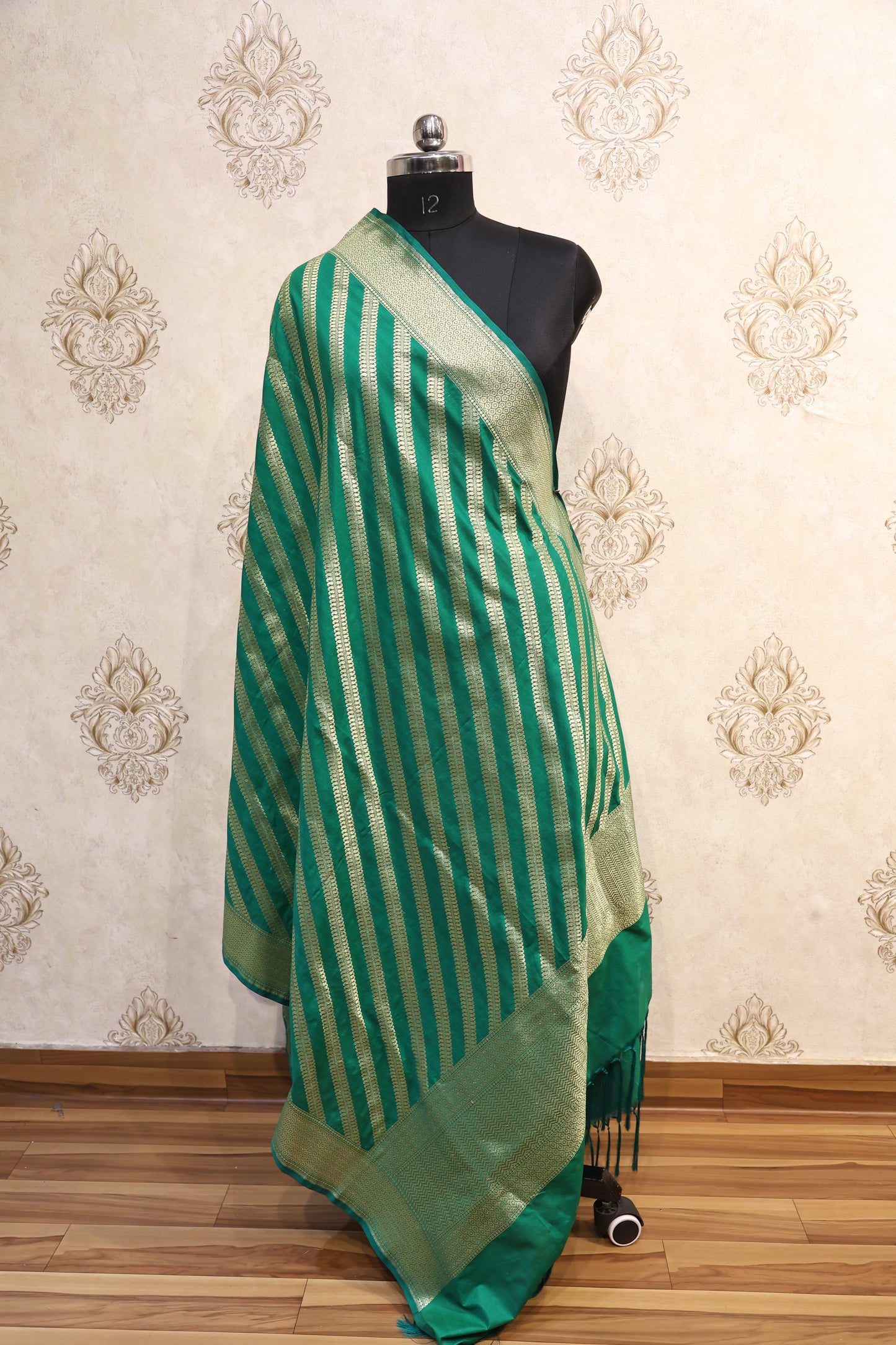 đź’š Vaani Striped Banarasi Silk Dupatta