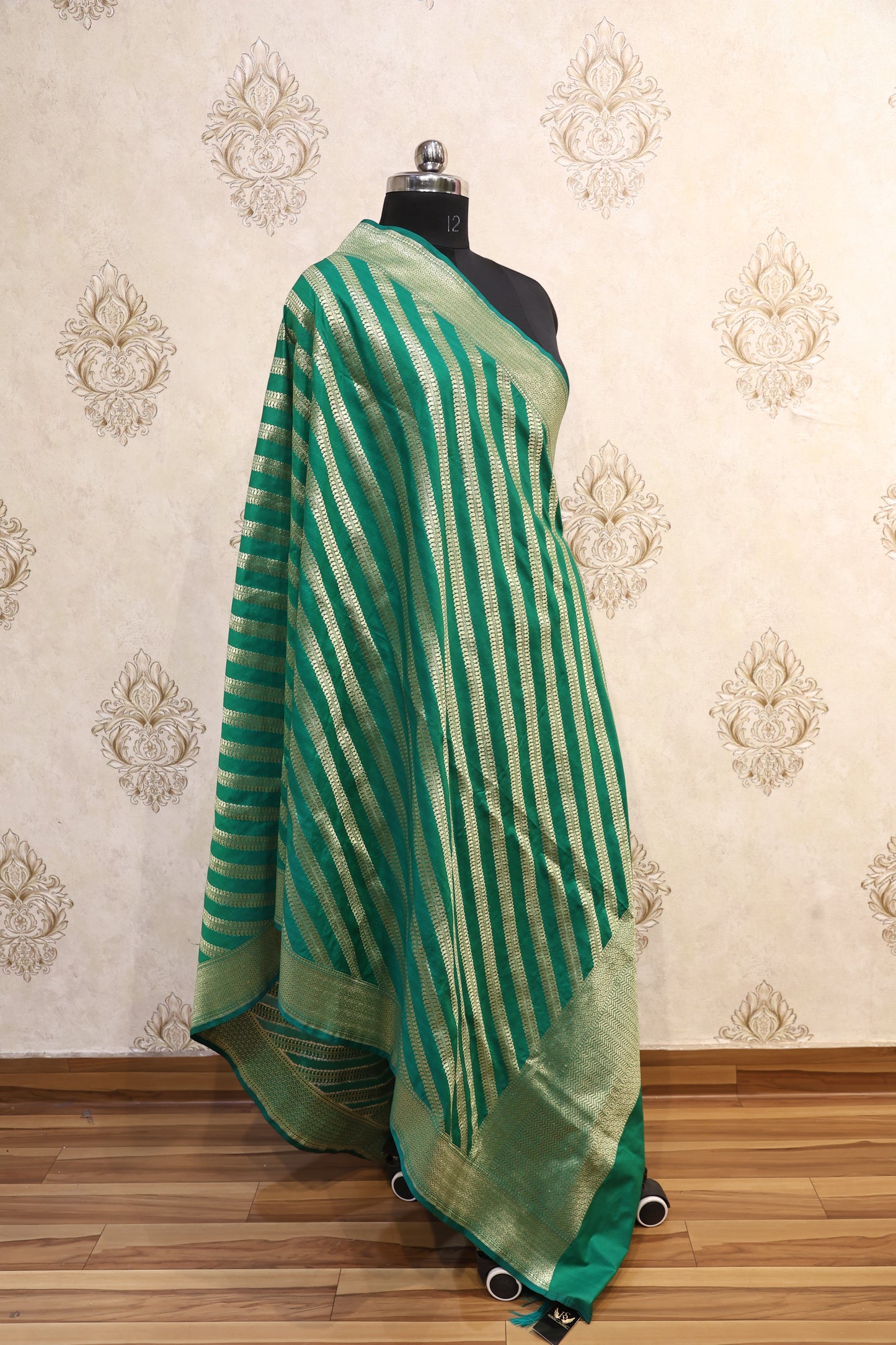 đź’š Vaani Striped Banarasi Silk Dupatta