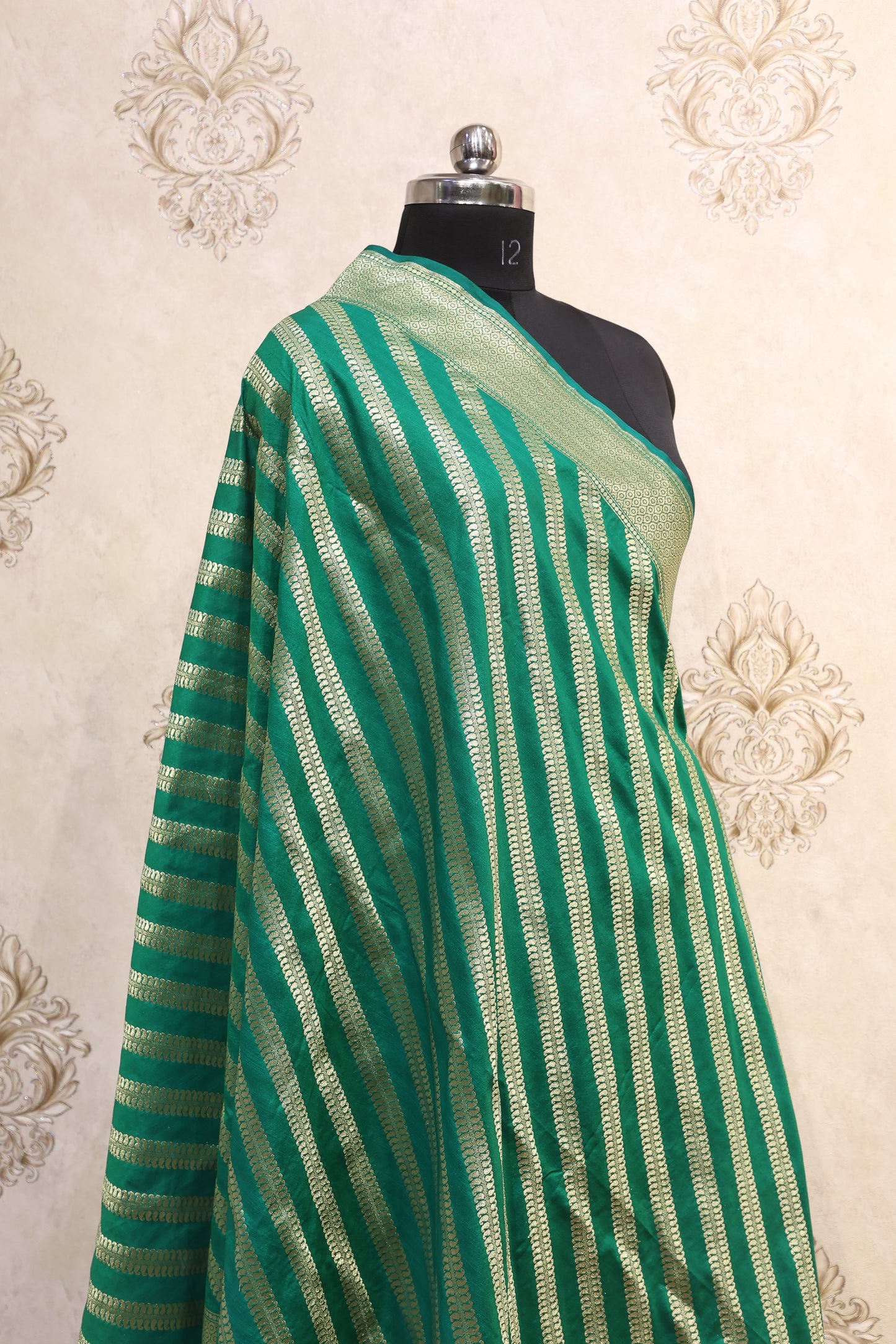 đź’š Vaani Striped Banarasi Silk Dupatta