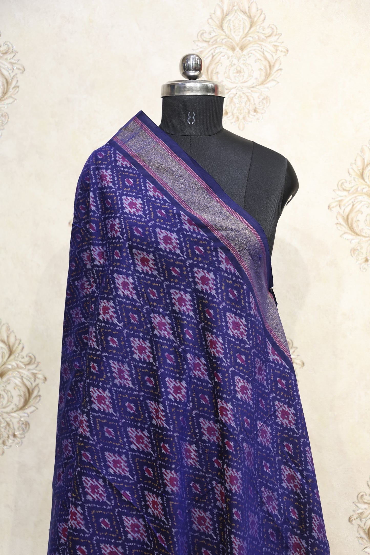 Neelaya Ikkat Poly Dupatta