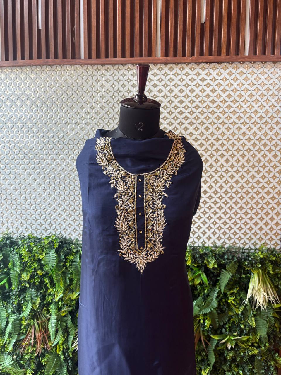 🖤 Noor-e-Shab – Zardozi Crepe Silk Kurti