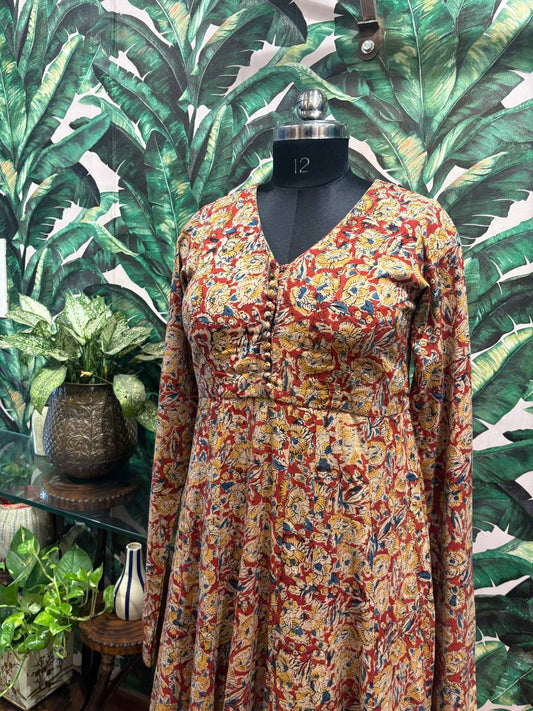 Rajnandini – Handcrafted Kalamkari Cotton Gown