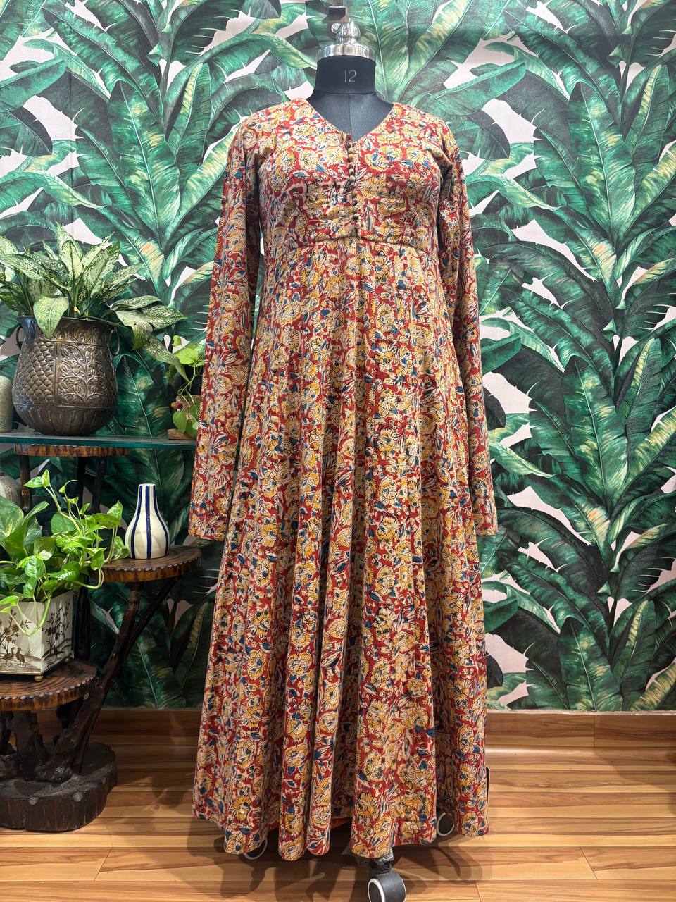 Rajnandini – Handcrafted Kalamkari Cotton Gown