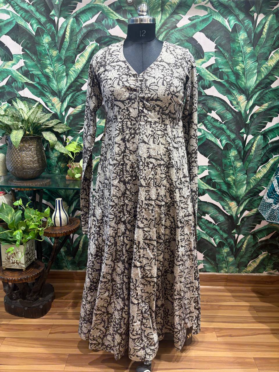 🖤 Raakhini – Handblock Printed Cotton Anarkali Kurti