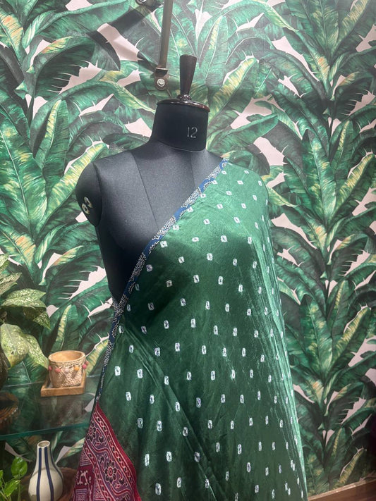 Emerald Green Bandhani & Ajrakh Dupatta