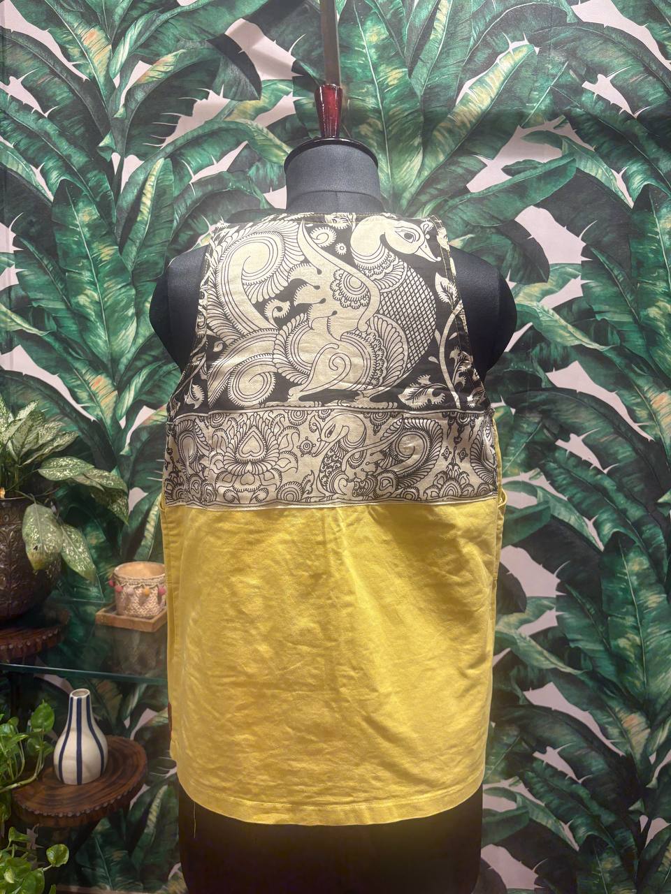 Sunshine & Peacock Kalamkari Ves