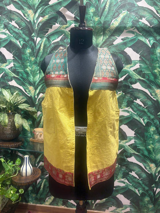 Sunshine & Peacock Kalamkari Ves