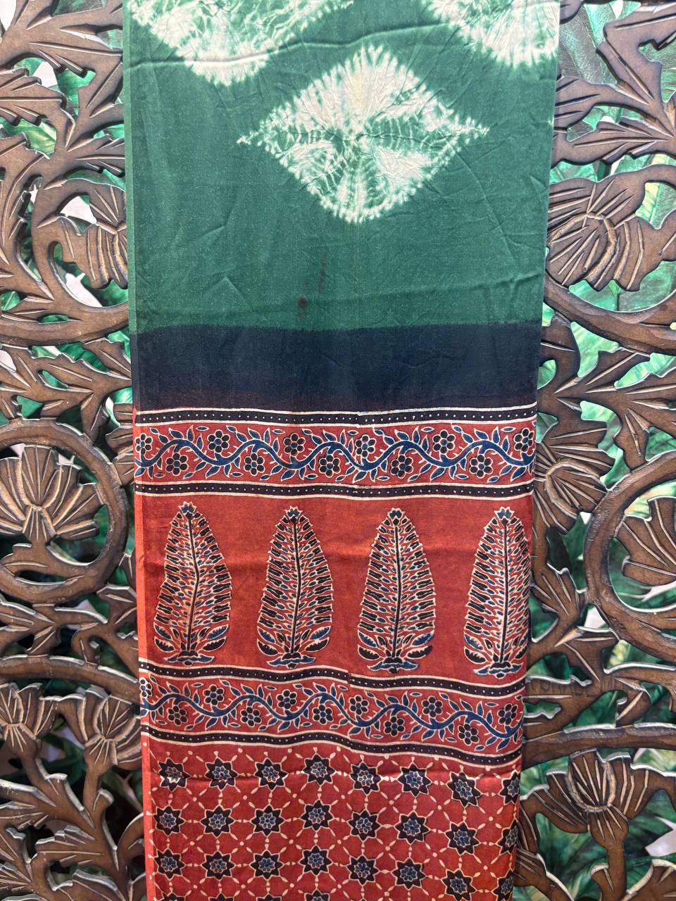 Vanya - Forest Green Tie-Dye & Block Print Saree
