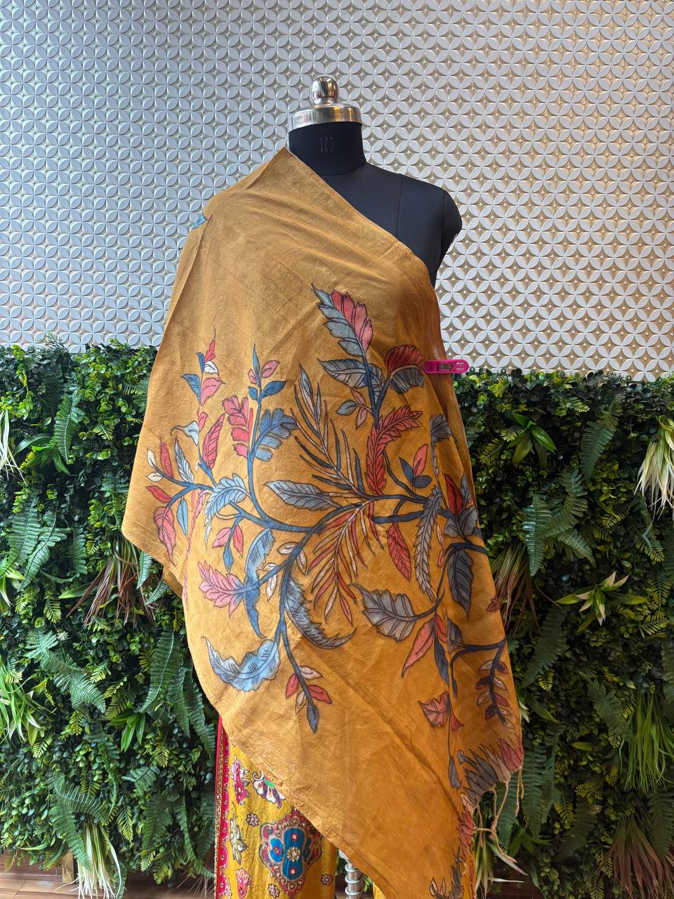 Kanika - Artistic Tussar Silk Stole