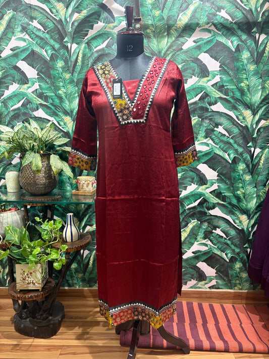 Emerald Woven Yoke Mashru Kurti by Lable Rosaya