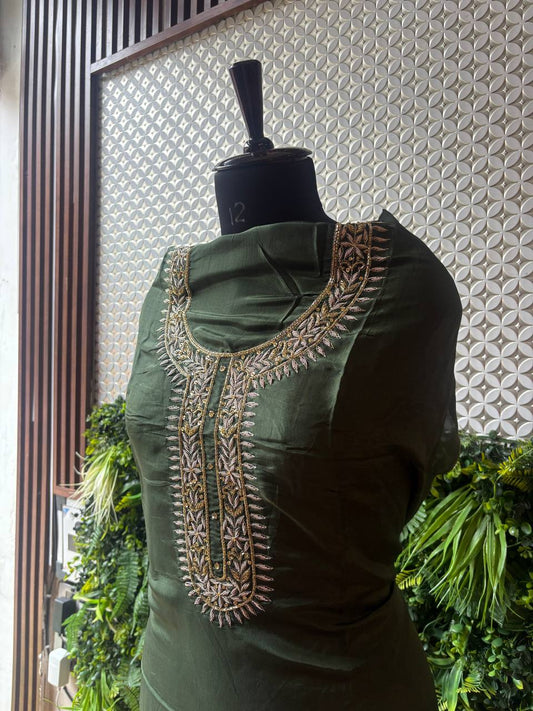 Parni – Zardozi Crepe Silk Kurti
