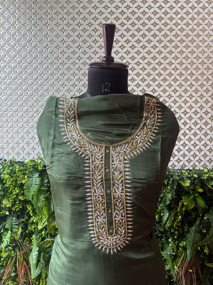 Parni – Zardozi Crepe Silk Kurti