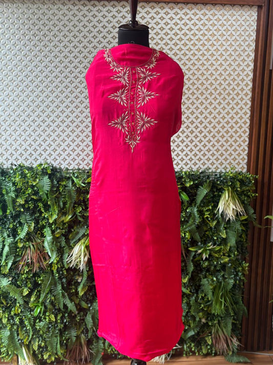 🌺 Zardozi Radiance – Crepe Silk Kurti