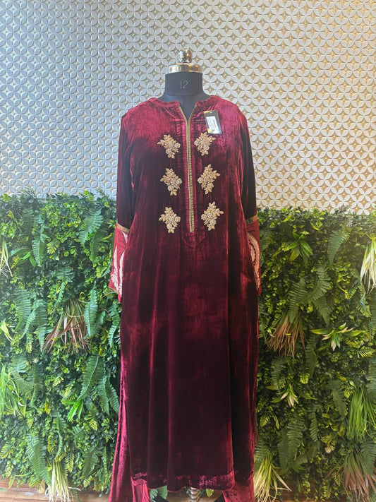 Maroon Velvet Suit Set with Zari Embroidery