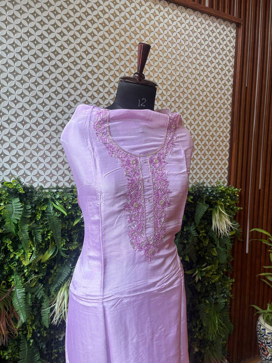 🌸 Mrinali – Zardozi Crepe Silk Kurti