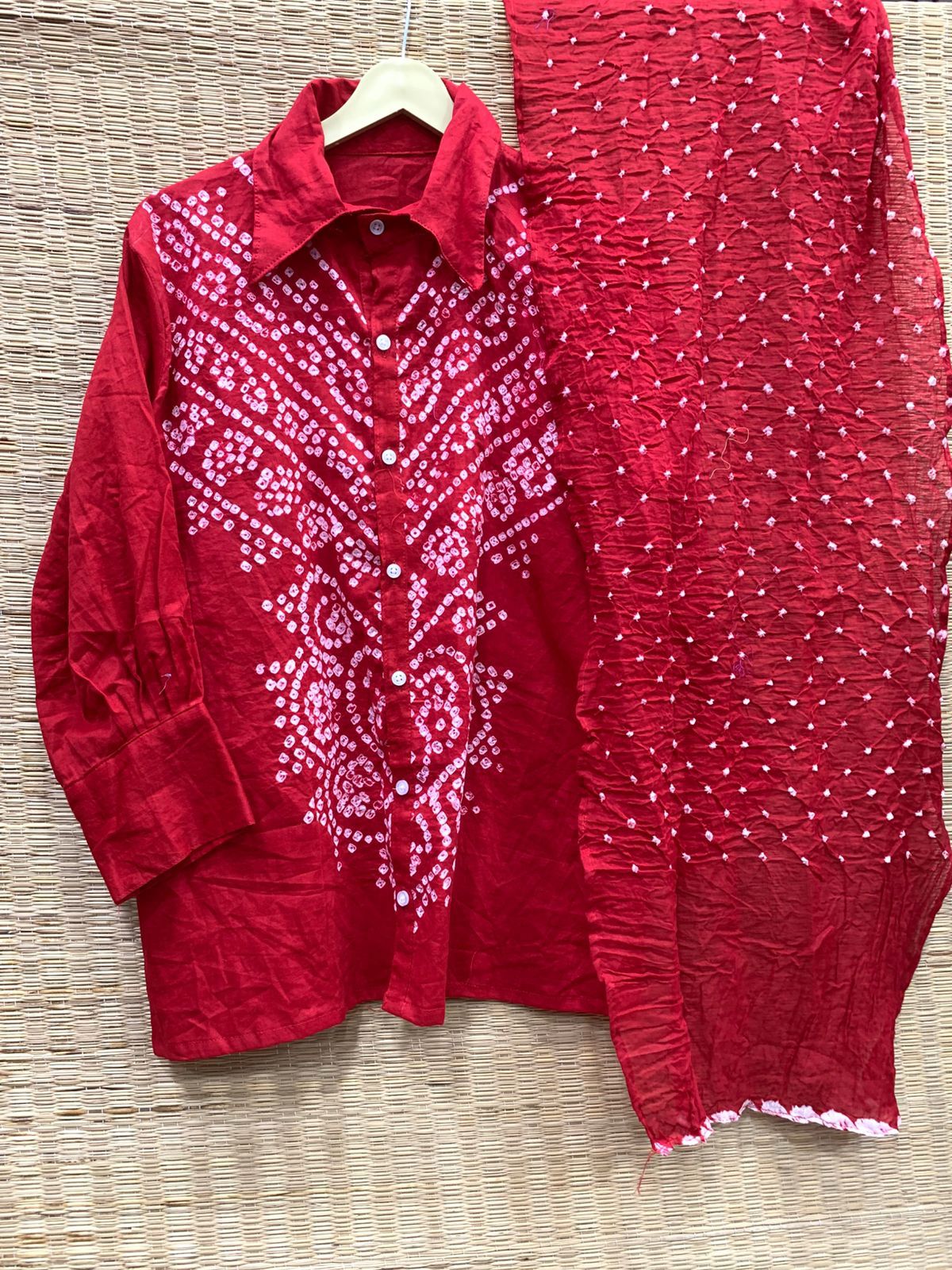 Laal Bandhej – Handcrafted Bandhani Co-Ord Set