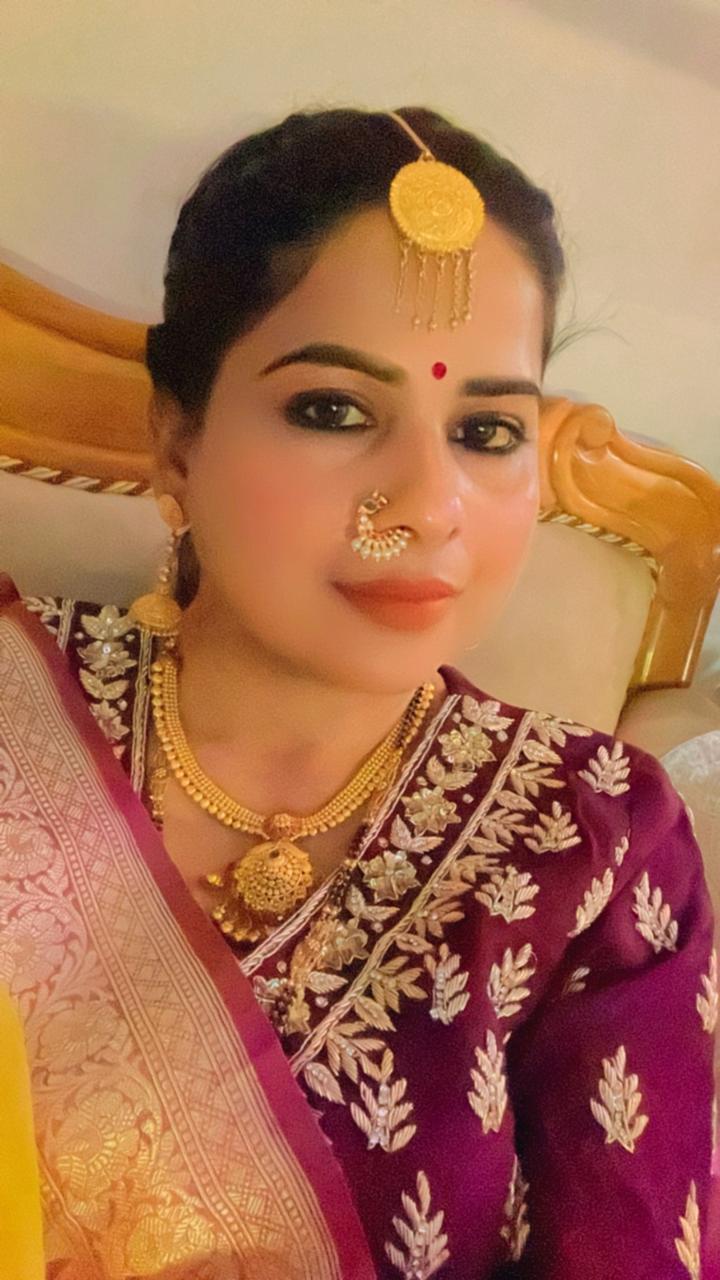 Handmade zari work Customised