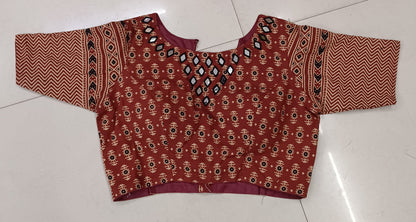 AJARAK BLOUSES