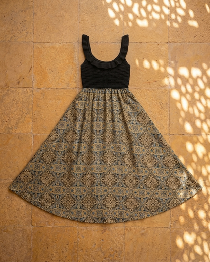 Rosaya Black & Block Print One-Piece Gown