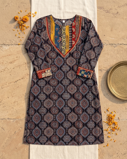 Midnight Ajrakh Printed Cotton Kurta for Women | Indigo Ethnic Kurta with Multicolor Yoke & Pockets – Rosaya